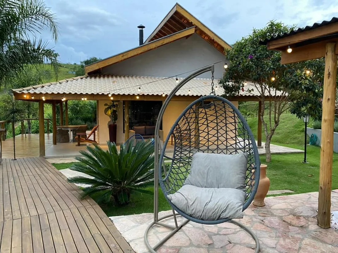 Exterior & deck